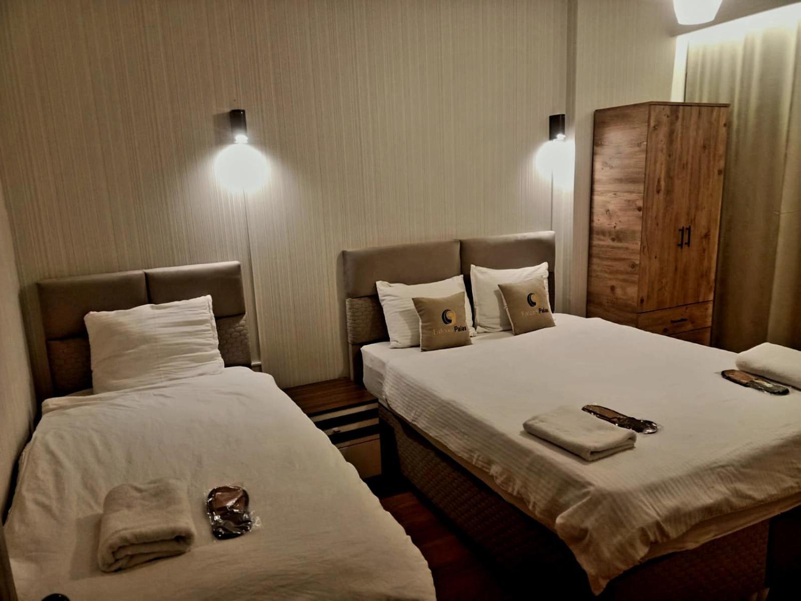 Falcon Palas Otel Isztambul Kültér fotó